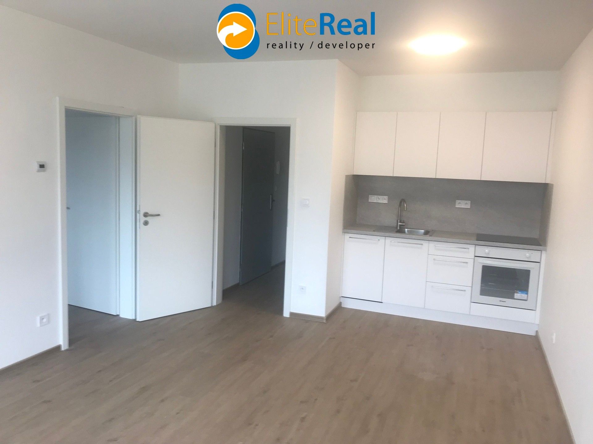 Pronájem byt 2+kk - Camilla Sitteho, Olomouc, 50 m²