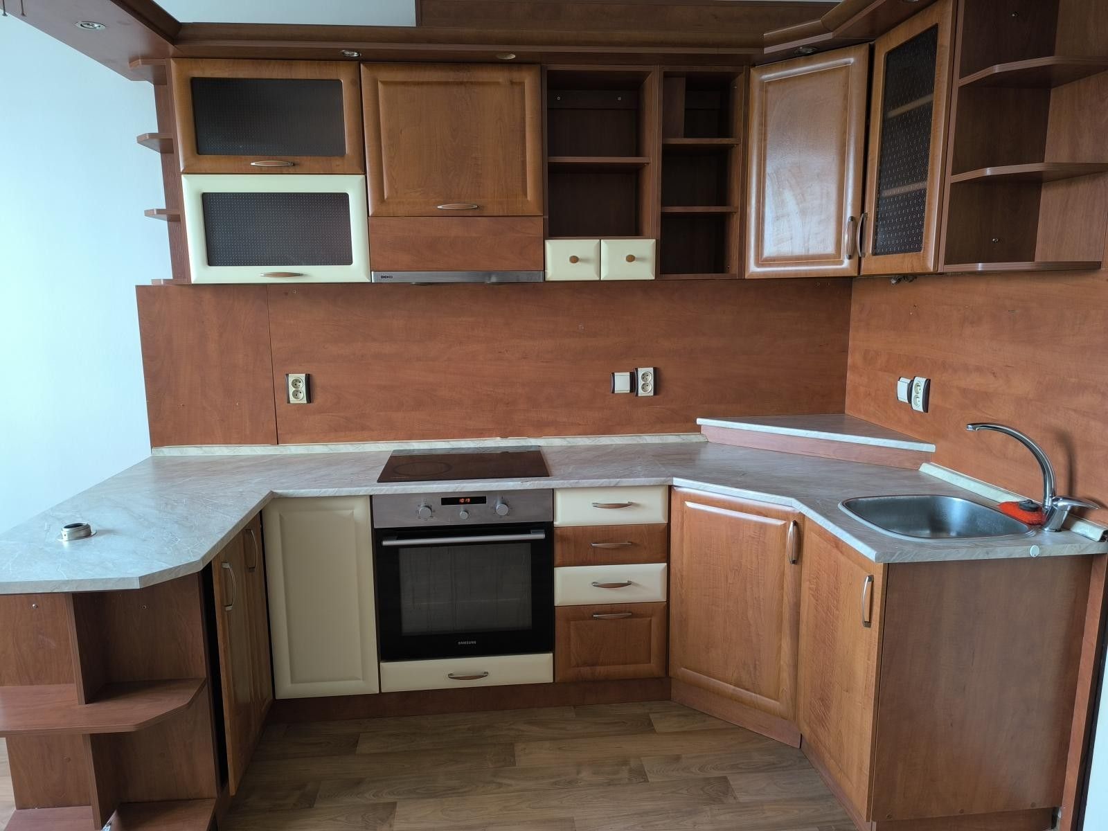 2+kk, Vocelova , Hradec Králové Pražské Předměstí, 45 m² - 1