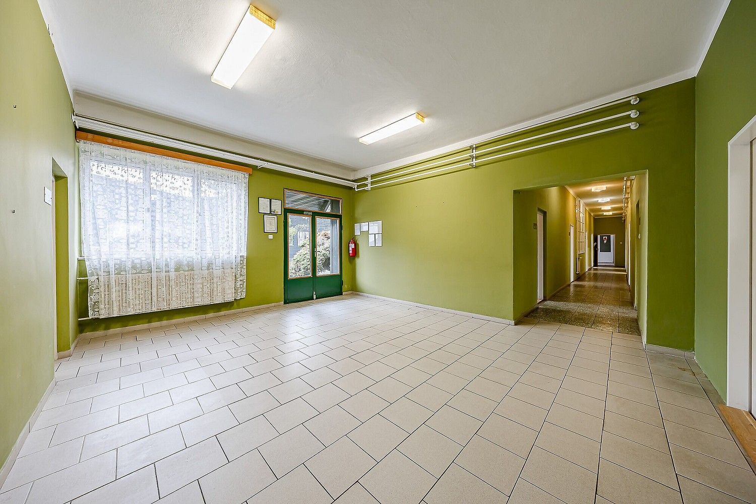 Kancelář · 648 m² · Veselí nad Moravou, okres Hodonín, Jihomoravský kraj - 2