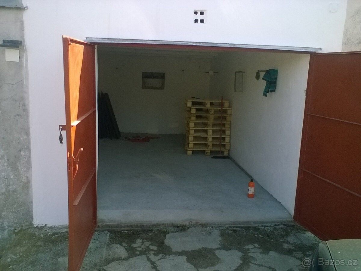 Garáže, Tábor, 390 01