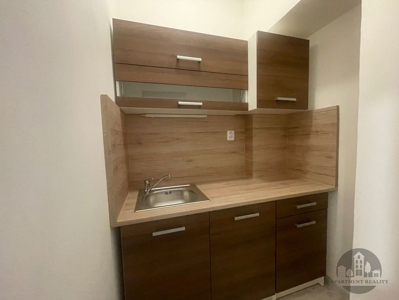 Byt 1+kk · 11 m² · Praha - Smíchov, okres Praha 5, Hlavní město Praha - 3