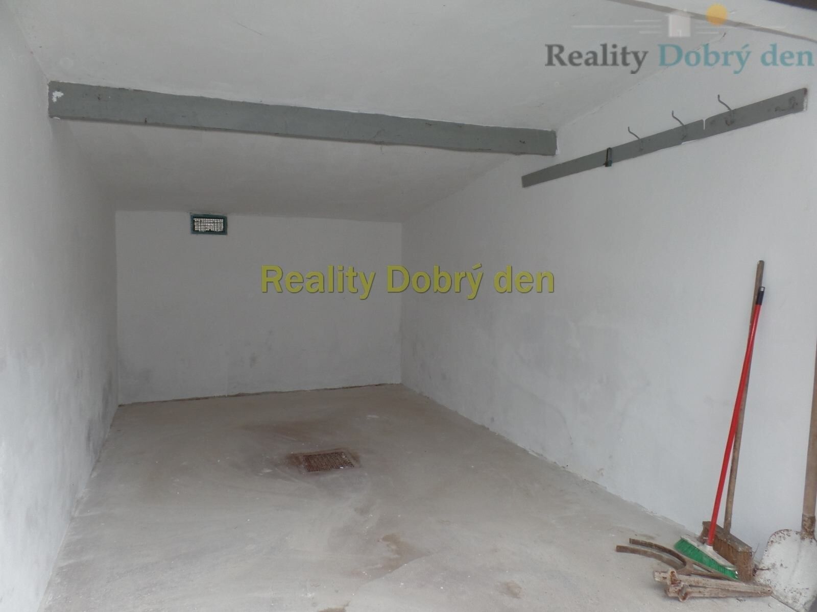 Garáž · 21 m² · Bochenkova, Opava Předměstí - 4