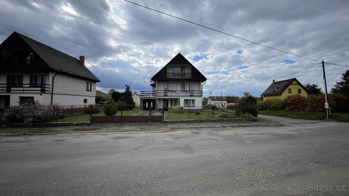 Rodinné domy, Chorušice, 277 37