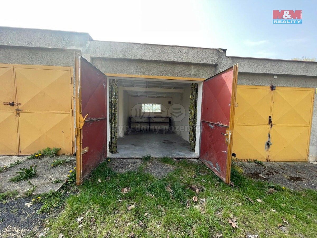 Prodej garáž - Děčín, 405 02, 17 m²