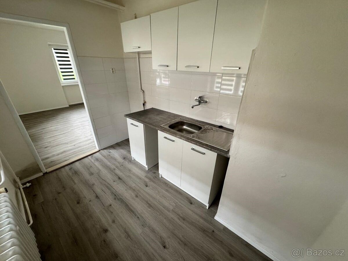 Pronájem byt - Meziboří, 435 13