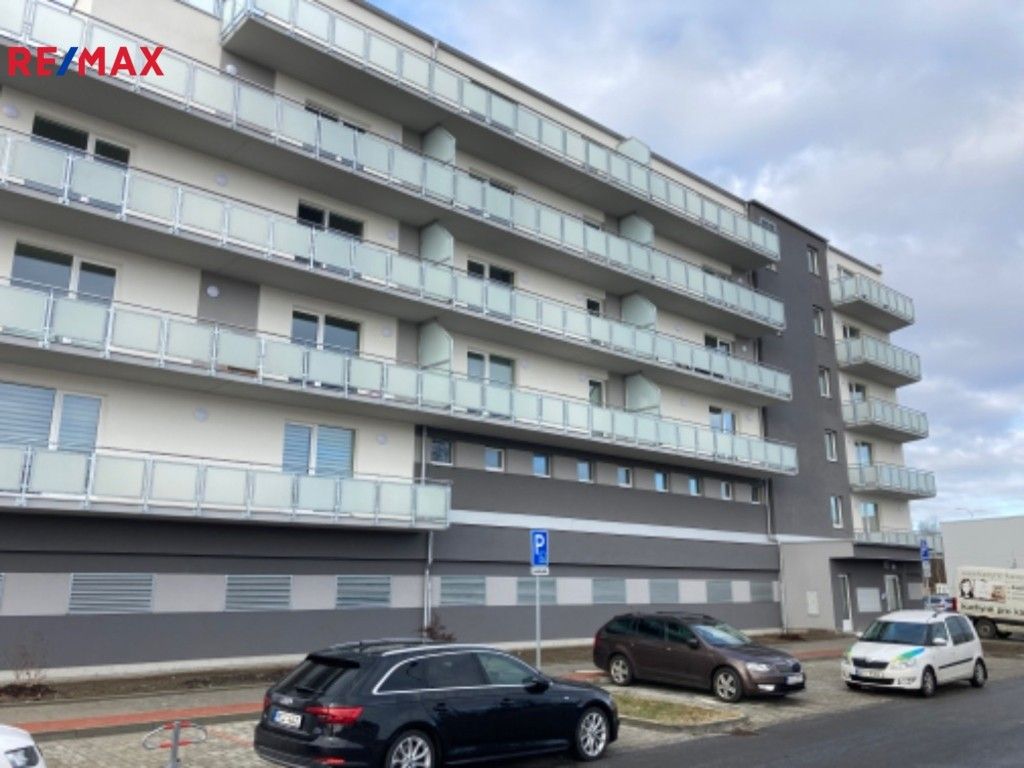 2+kk, Plukovníka Malého, České Budějovice, 48 m²