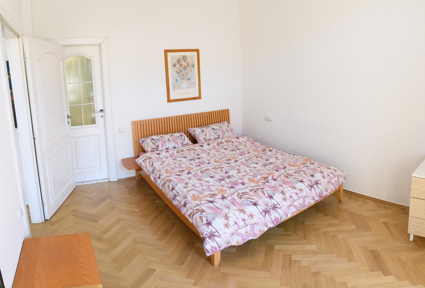 Pronájem byt 2+kk - Trojanova, Praha 2 - Nové Město, 60 m² - 5