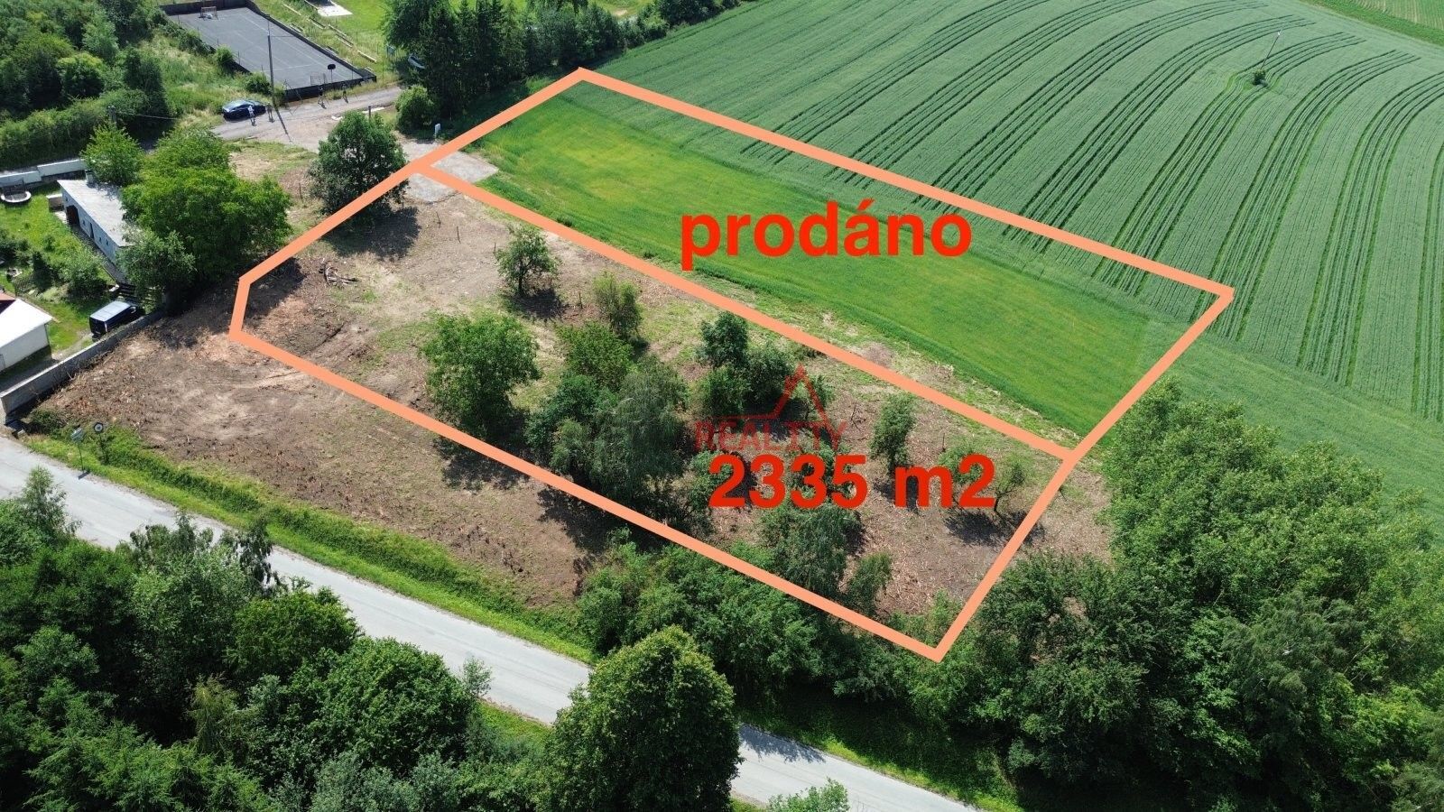 Pozemky pro bydlení, Černíkovice, 2 335 m² - 1