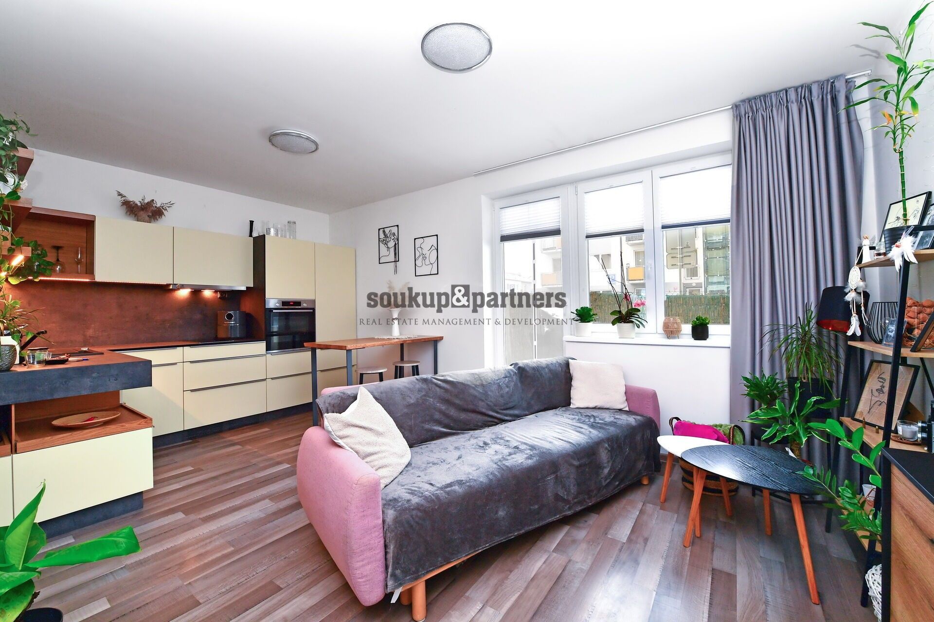 1+kk, Uherova, Chýně, 33 m²