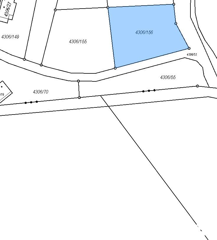 Pozemek, 740 m²