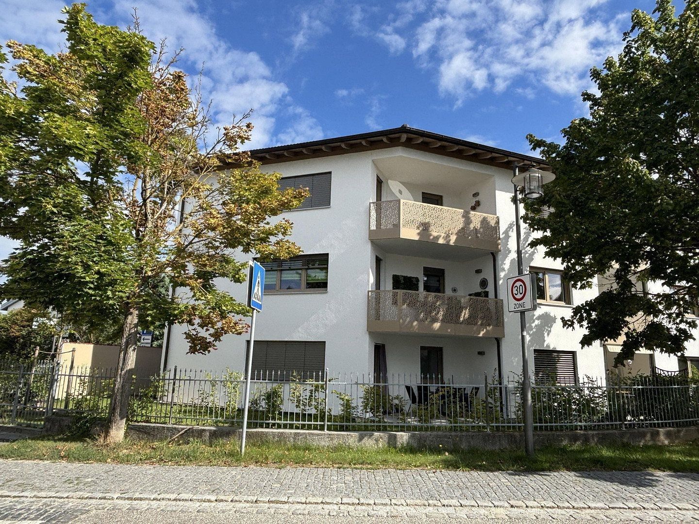 3+1, Straubinger Strae 19, , Bavorsko, 80 m² - 1