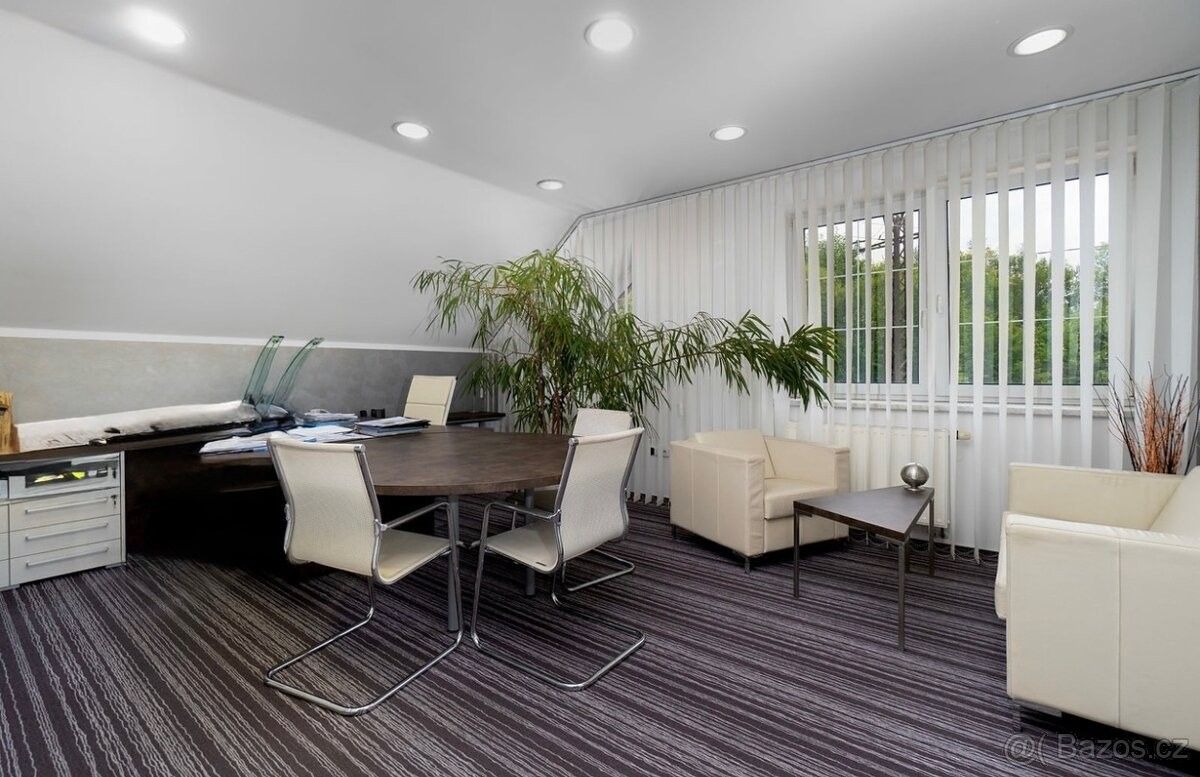 Pronájem kancelář - Rožnov pod Radhoštěm, 756 61