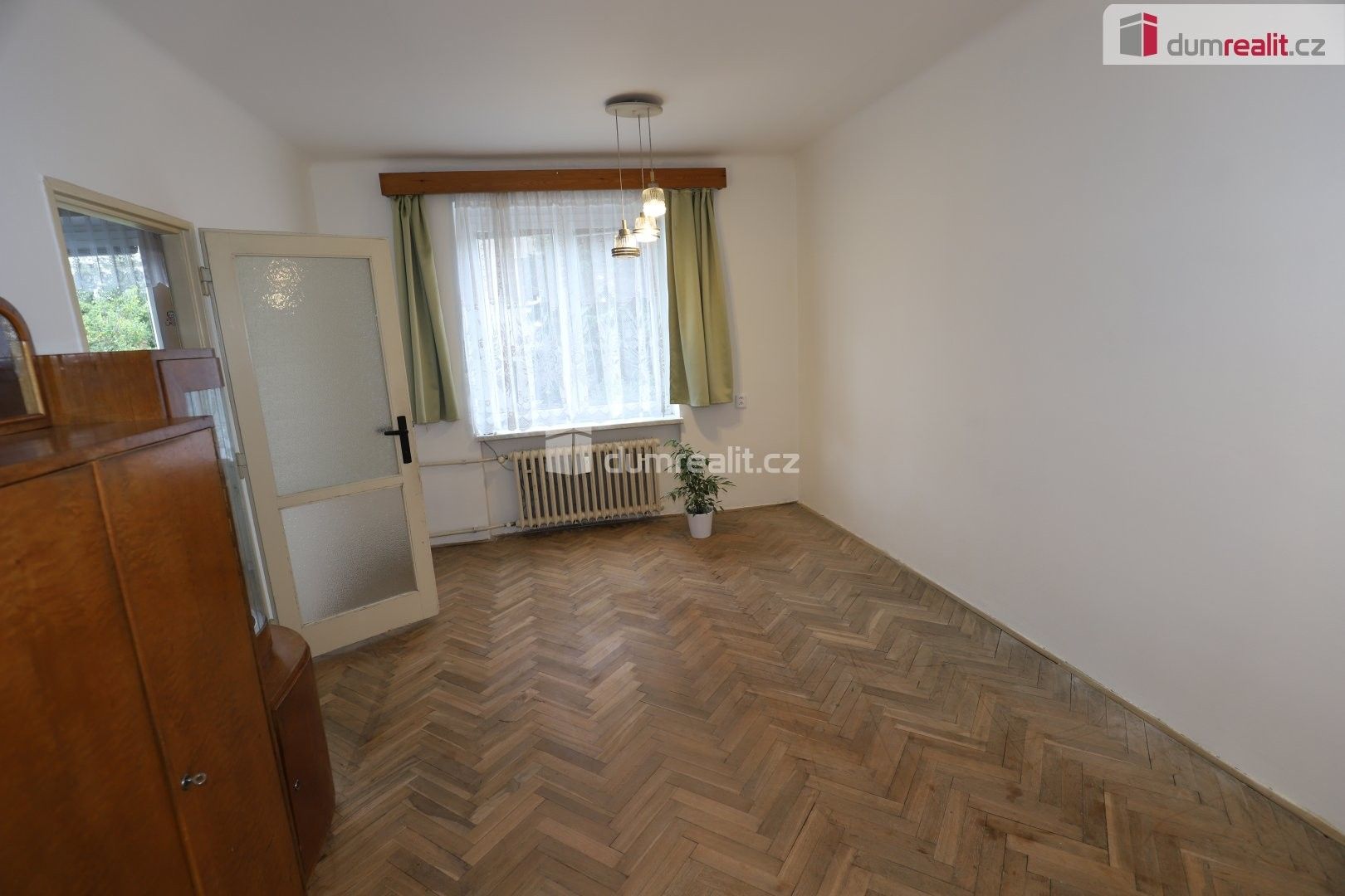 Byt 2+1 · 56 m² · U páté baterie, Praha - 3