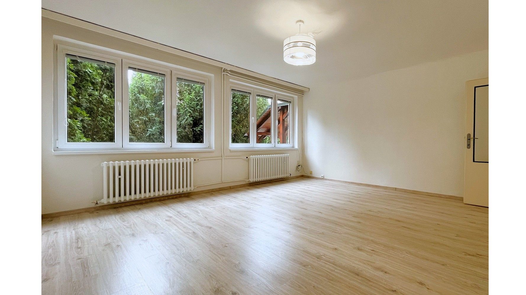 3+1, Praha - Kobylisy, okres Praha 8, Hlavní město Praha, 90 m² - 1