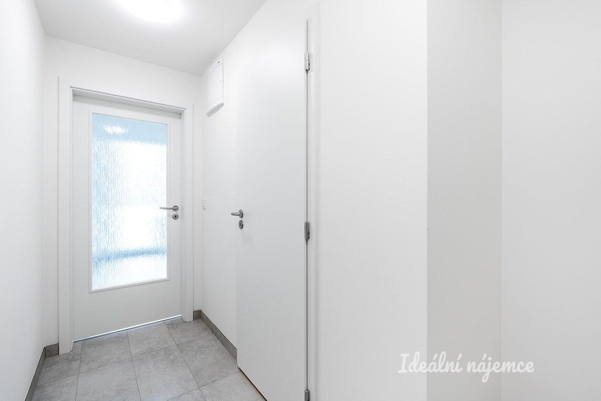 Pronájem byt 1+kk - Praha 15, Praha, 32 m² - 5