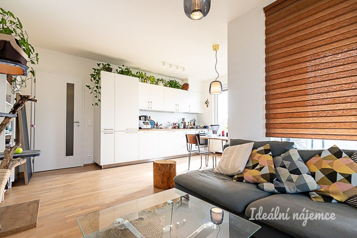 3+kk, Praha 9, Praha, 75 m² - 2