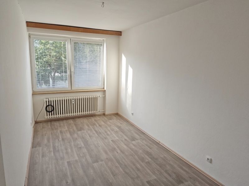 Byt 3+1 · 80 m² · Pod Strání, Hradec Králové Třebeš - 4