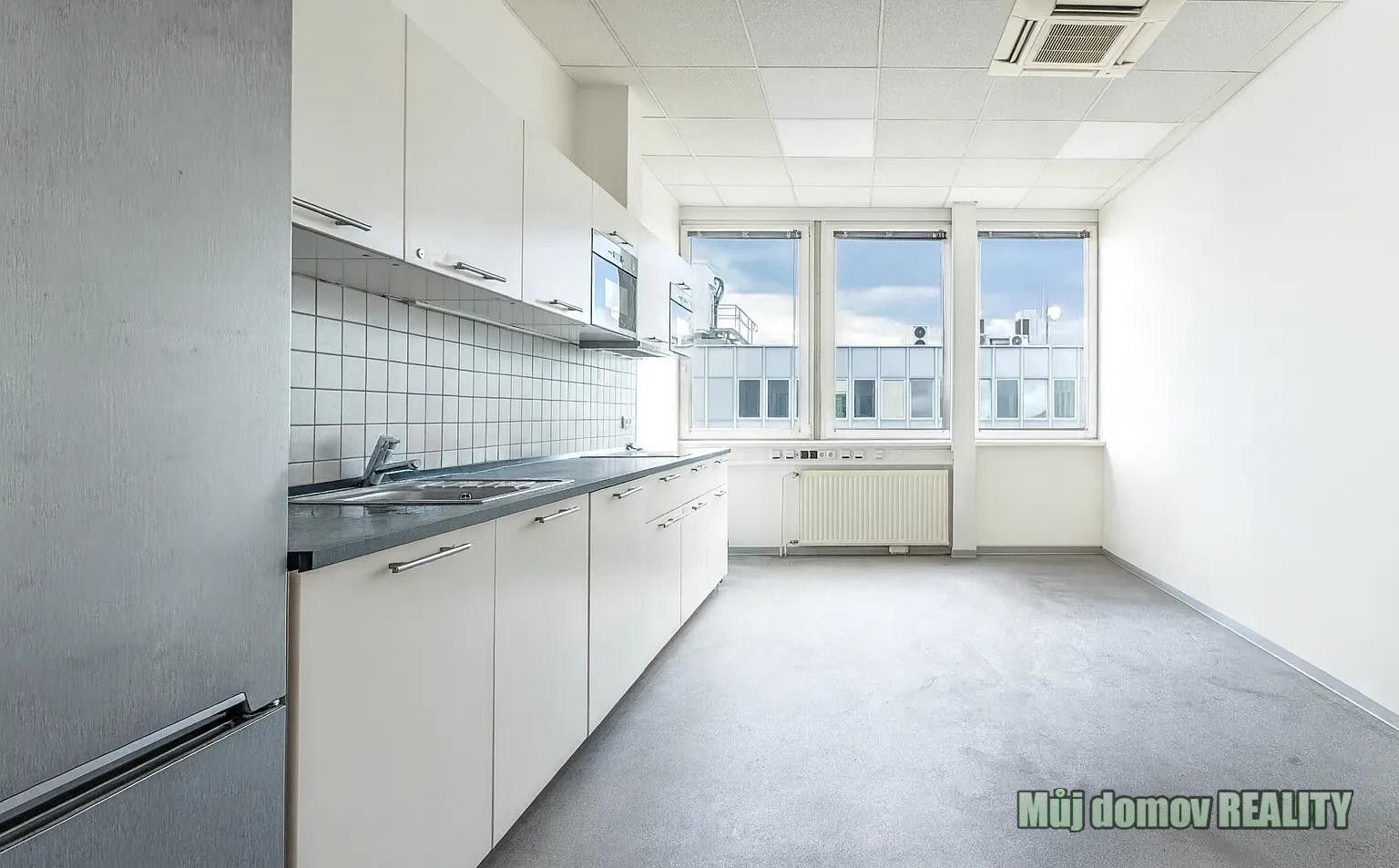 Pronájem kancelář - V olšinách, Praha, 50 m²