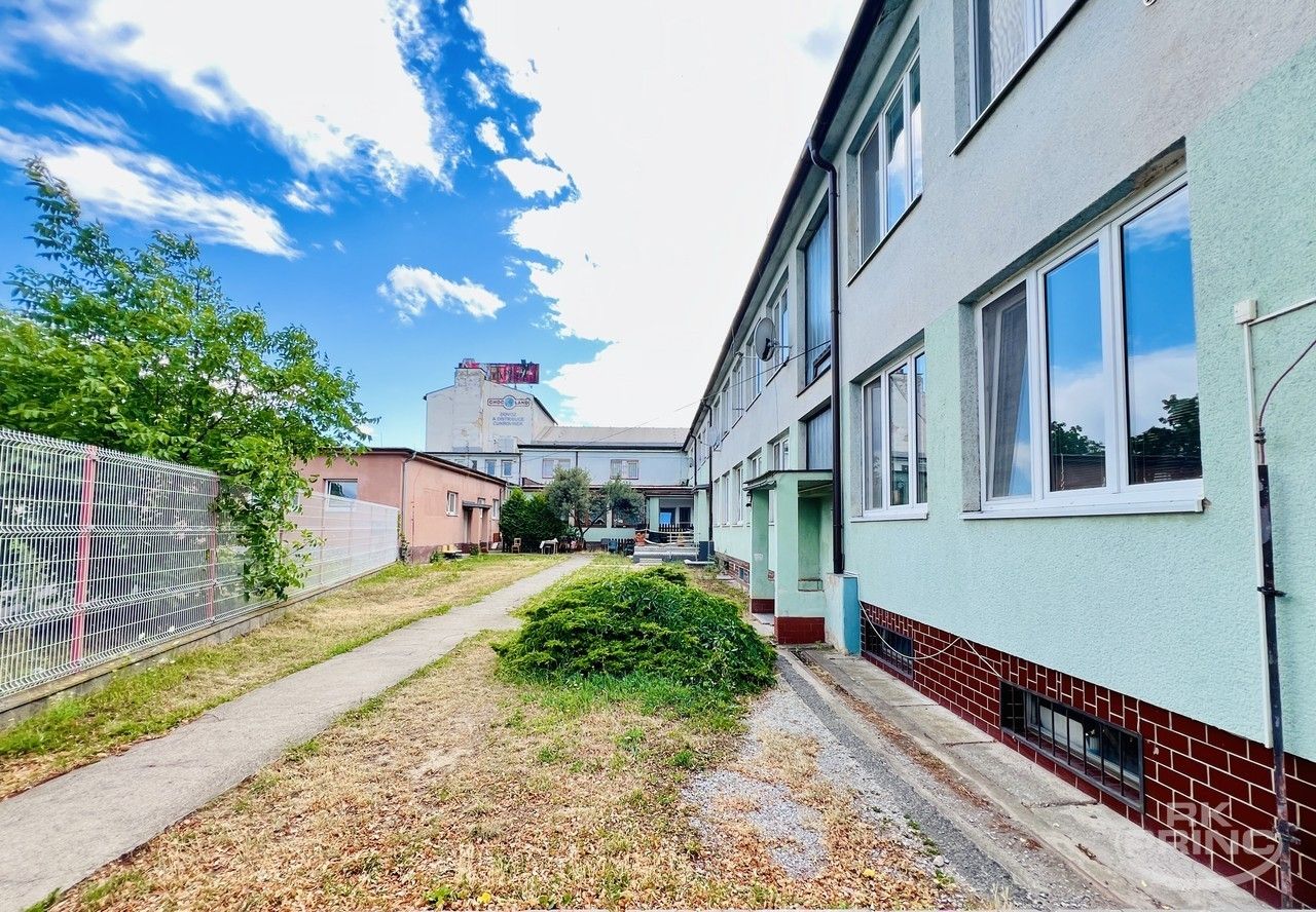 2+1, Plzeňská, Králův Dvůr, 33 m²