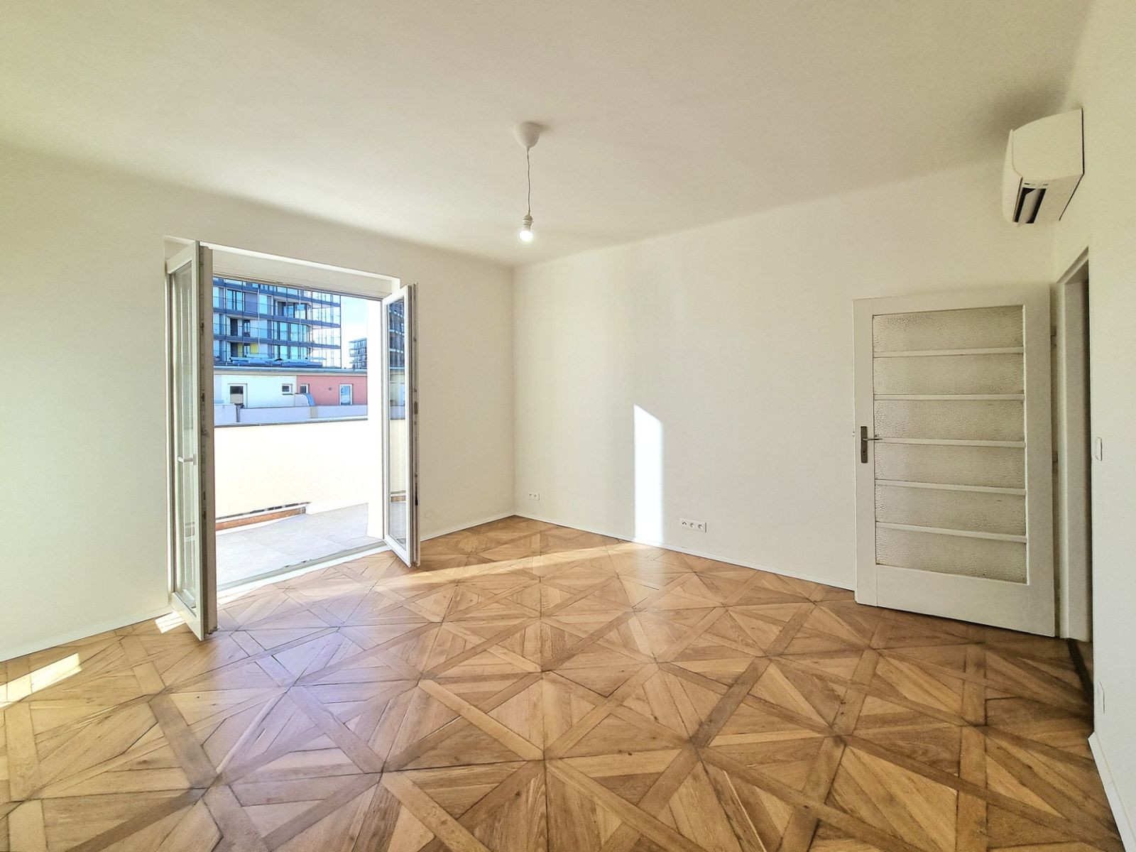 Pronájem byt 2+kk - Malešická, Praha - Žižkov, 54 m² - 5
