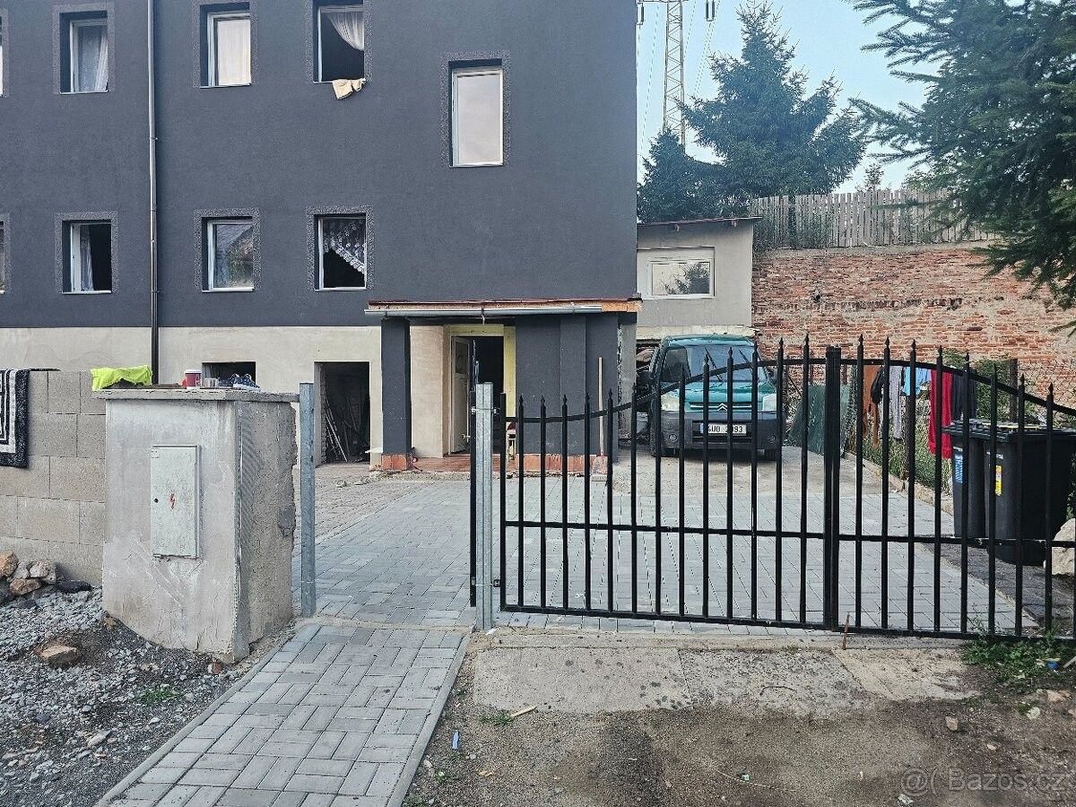 Prodej rodinný dům - Lom u Mostu, 435 11