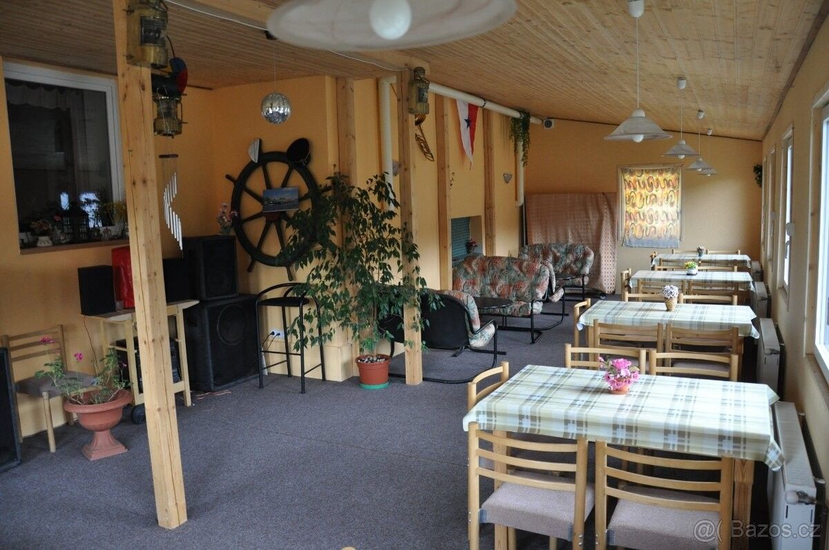 Prodej restaurace - Benešov nad Ploučnicí, 405 02