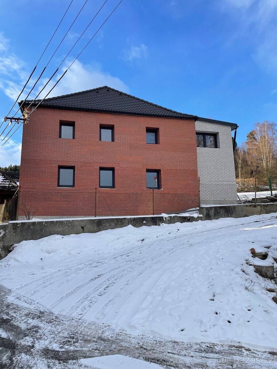 Byty, Větřní, 382 11