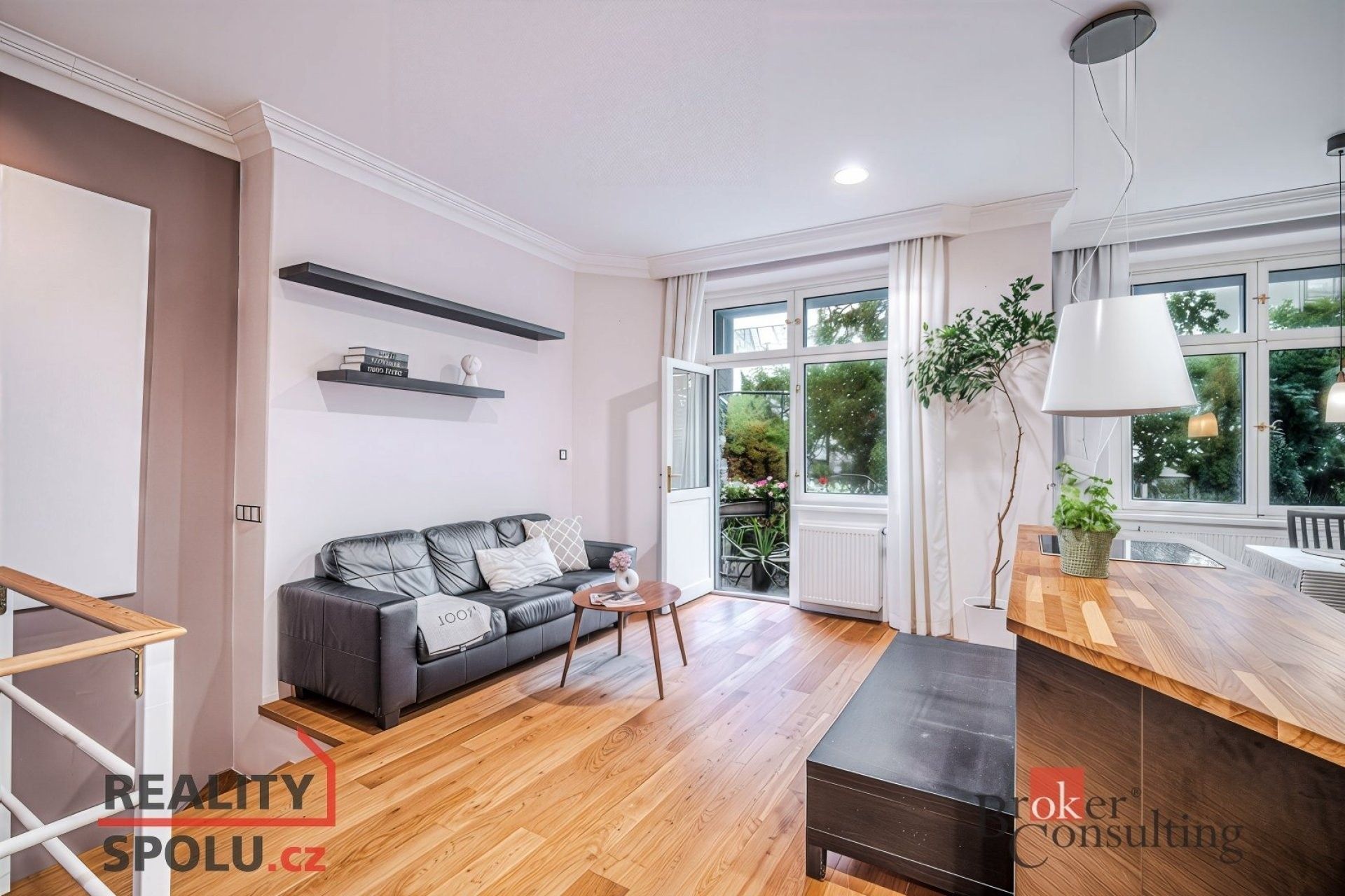 3+kk, Madridská, Praha, 81 m²