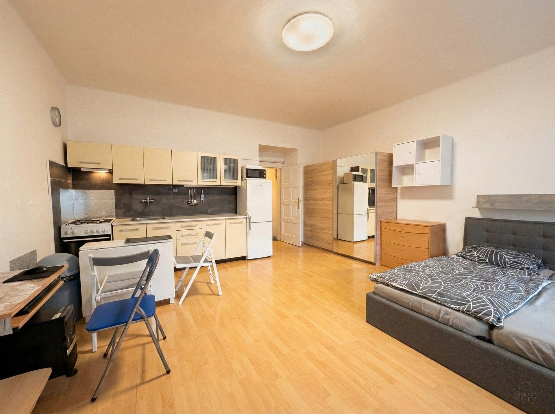 1+kk, Jičínská, Praha, 38 m²