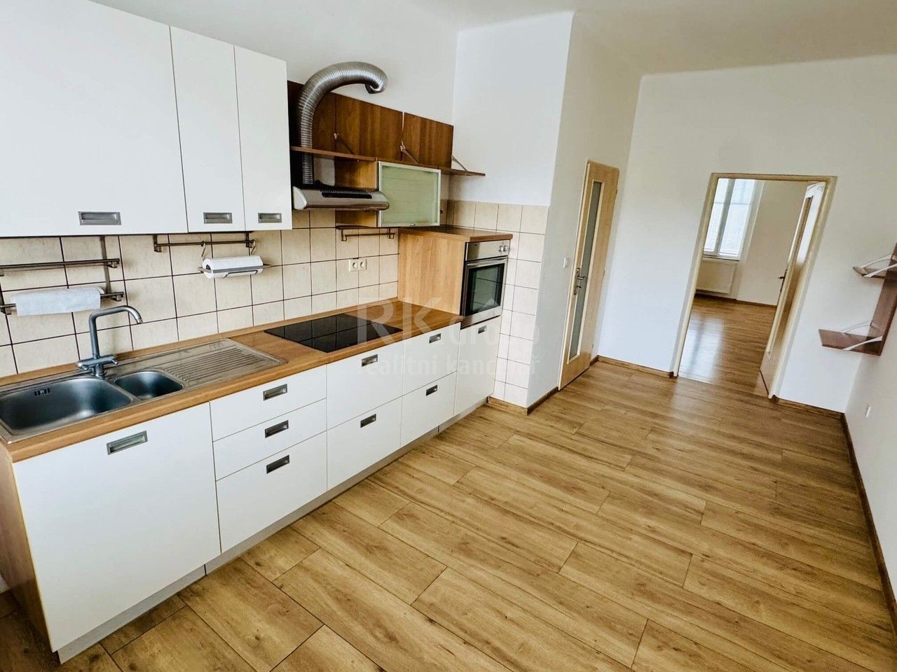 2+1, Hlavní třída, Mariánské Lázně, 68 m²