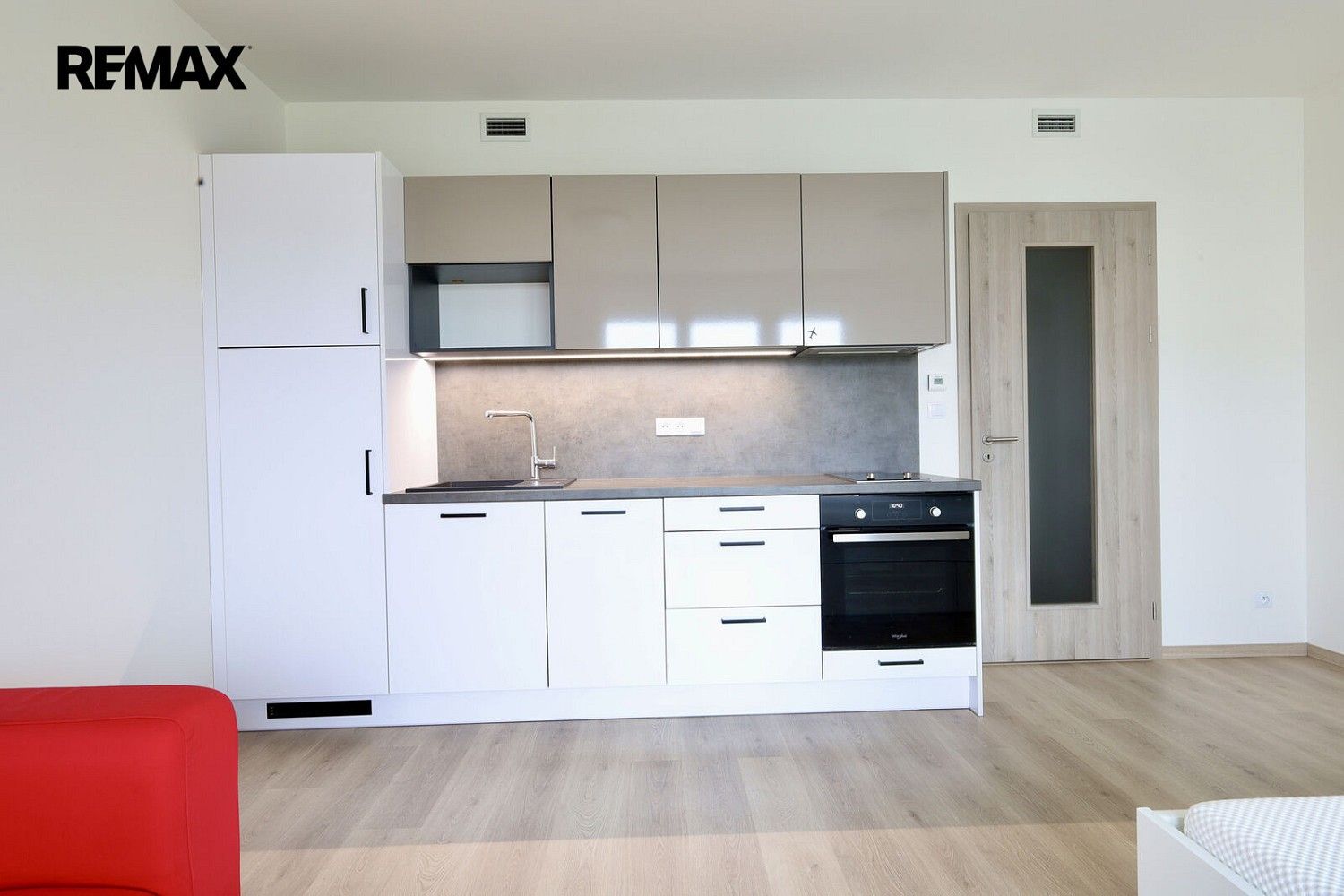 Pronájem byt 1+kk - U Radosti, Praha 5 - Třebonice, 31 m² - 5