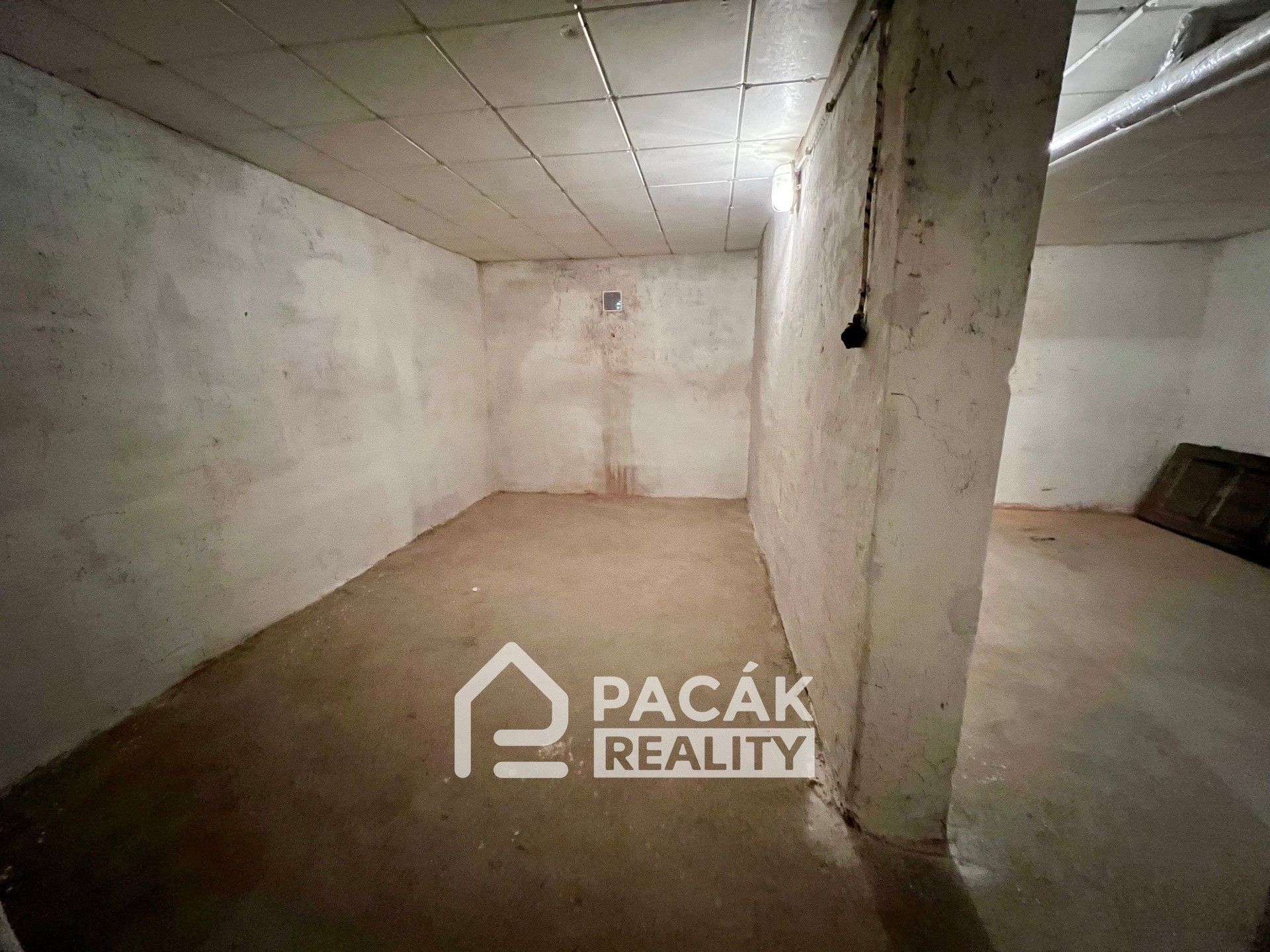 Pronájem sklad - tř. Míru, Olomouc, 98 m²