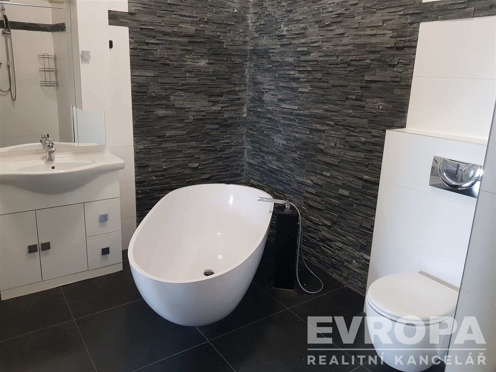 Byt 2+kk · 69 m² · Nádvorní 1206, Liberec VI-Rochlice - 3