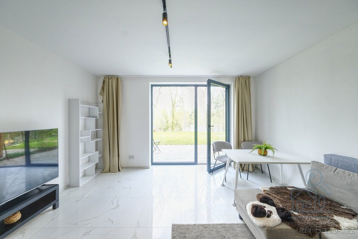 Prodej byt - Sedlčany, 264 01