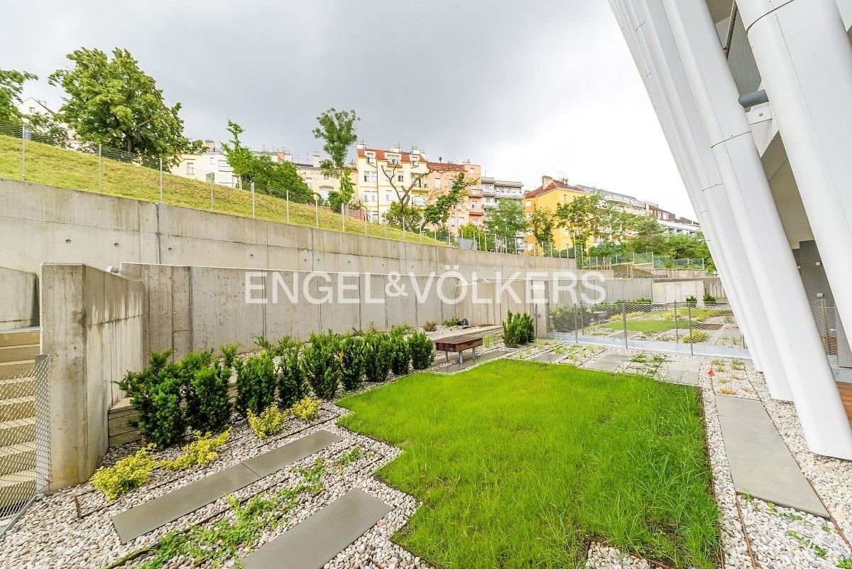 Byt 1+kk · 66 m² · Holečkova 3360, Praha Smíchov - 4