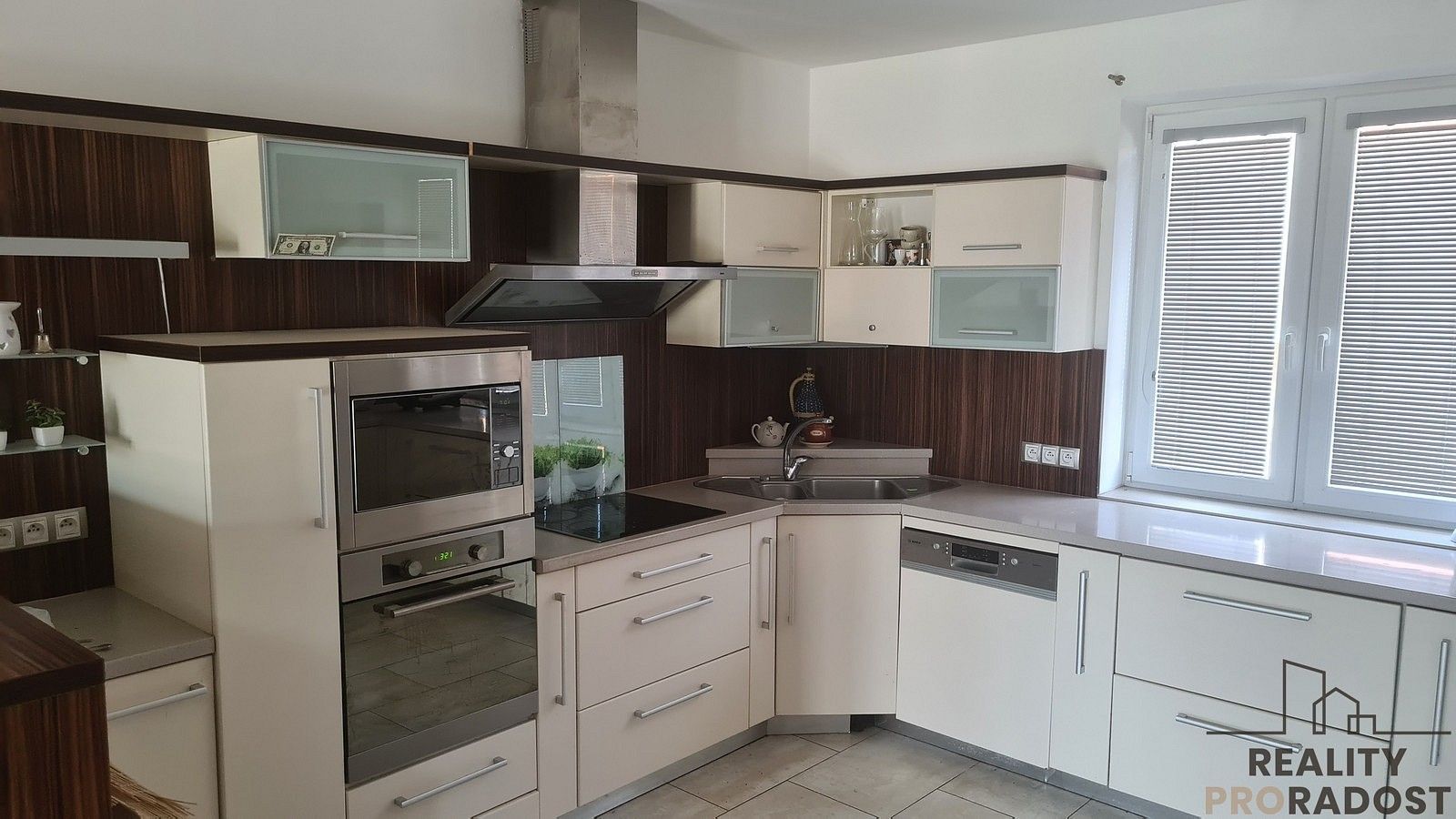 Rodinné domy, Rohatec, okres Hodonín, Jihomoravský kraj, 210 m² - 1