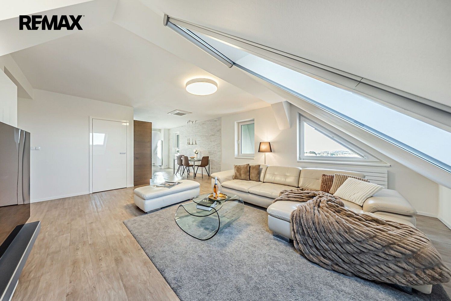Byt 4+kk · 123 m² · Semilská, Praha 9 - Kbely - 4