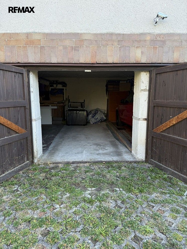 Ostatní, Praha 4, 16 m² - 1