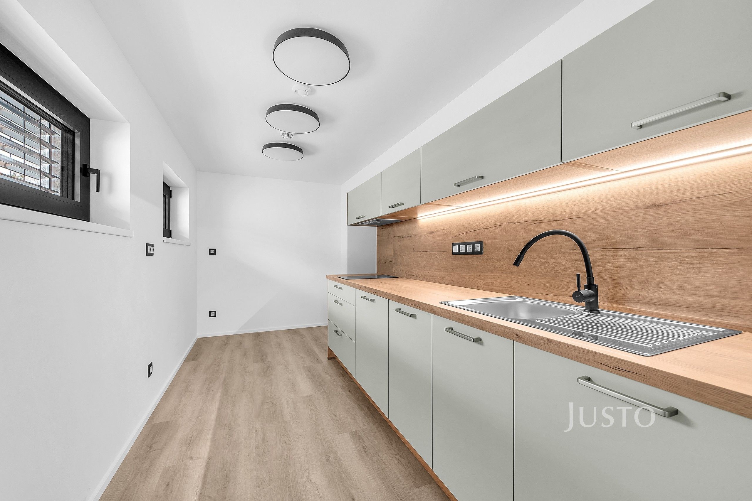 Kanceláře, Na proutcích 239, Praha Šeberov, 34 m² - 1