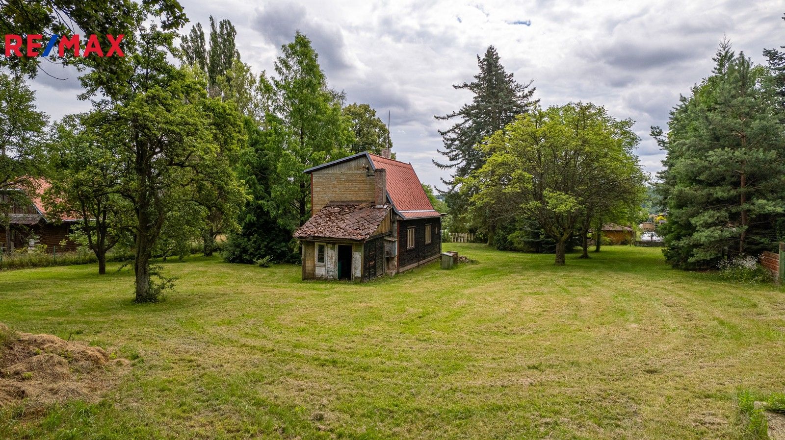 Prodej pozemek pro bydlení - Stříbrná Lhota, Mníšek pod Brdy, 2 m²