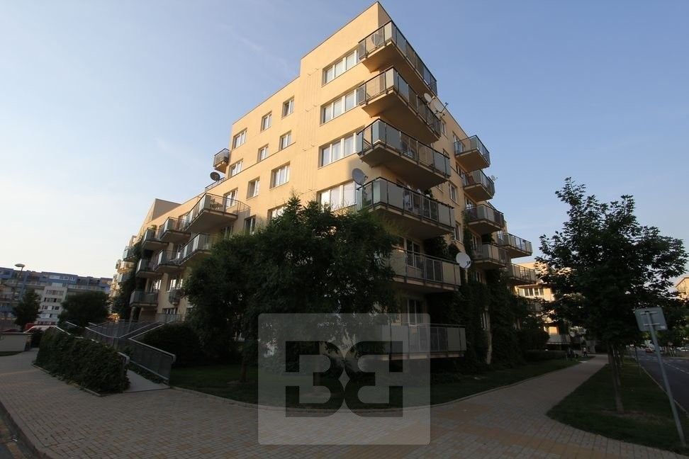 Ostatní, Rižská, Praha, 15 m²