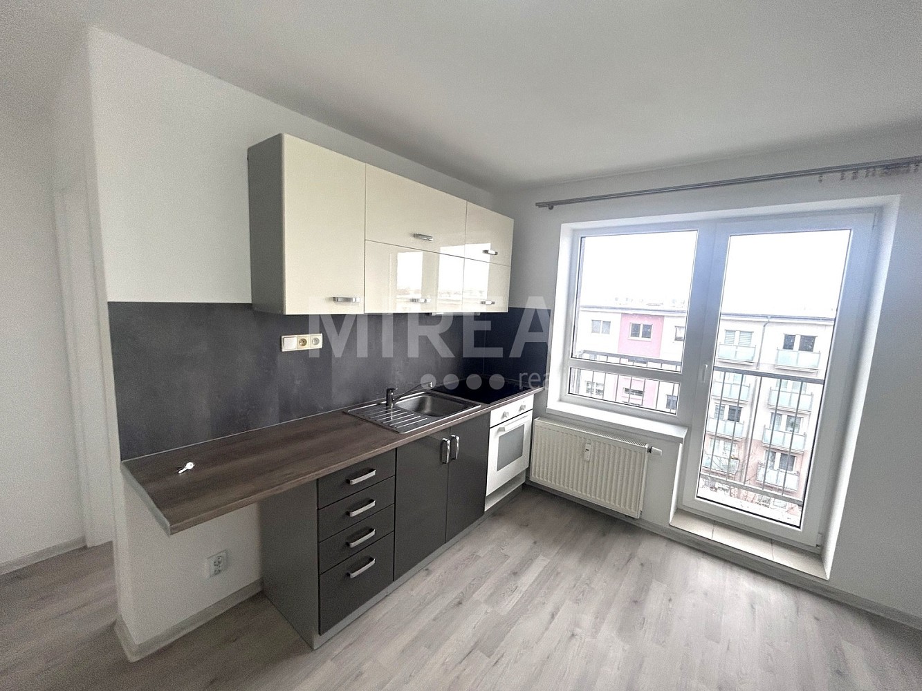 2+kk, Spojovací, Milovice - Mladá, okres Nymburk, 32 m² - 2