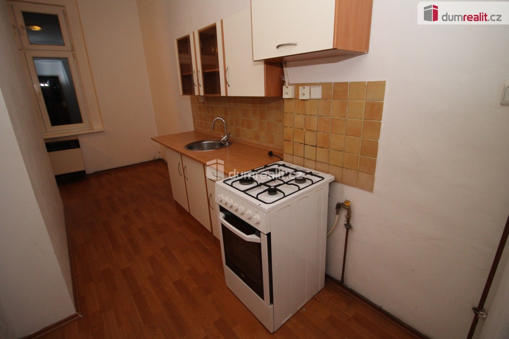 Pronájem byt 1+1 - Lad. Koubka, Karlovy Vary, 45 m²