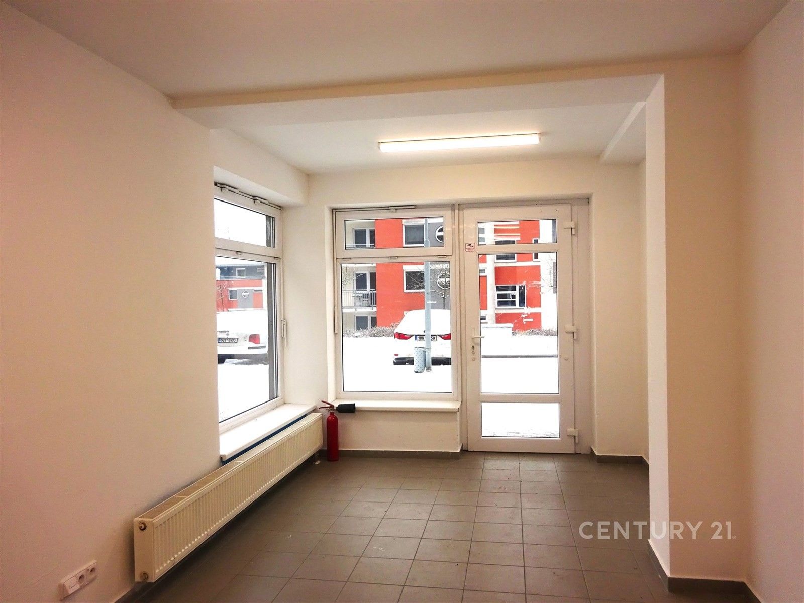 Obchodní prostory, Voženílkova, Zlín, 73 m²