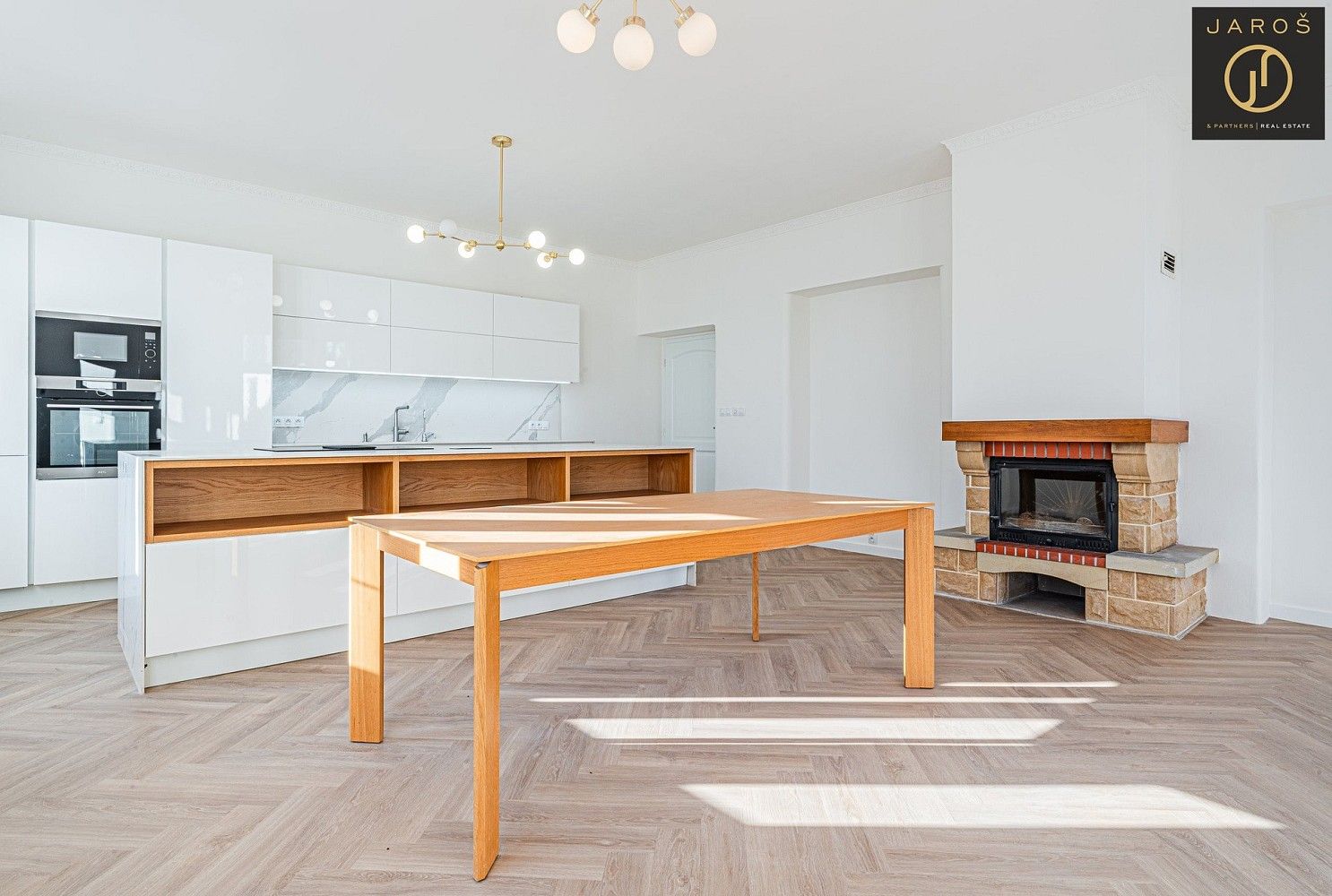 4+kk, Praha - Dejvice, okres Praha 6, Hlavní město Praha, 121 m² - 1