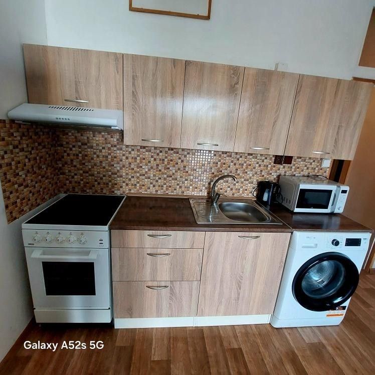 Pronájem byt 1+kk - Hradecká, Hradec Králové - Třebeš, Královéhradecký kraj, 34 m² - 5