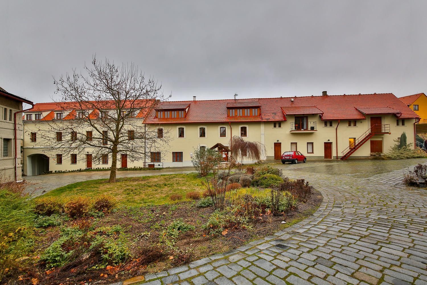 2+kk, Velvarská , Horoměřice, 58 m² - 1