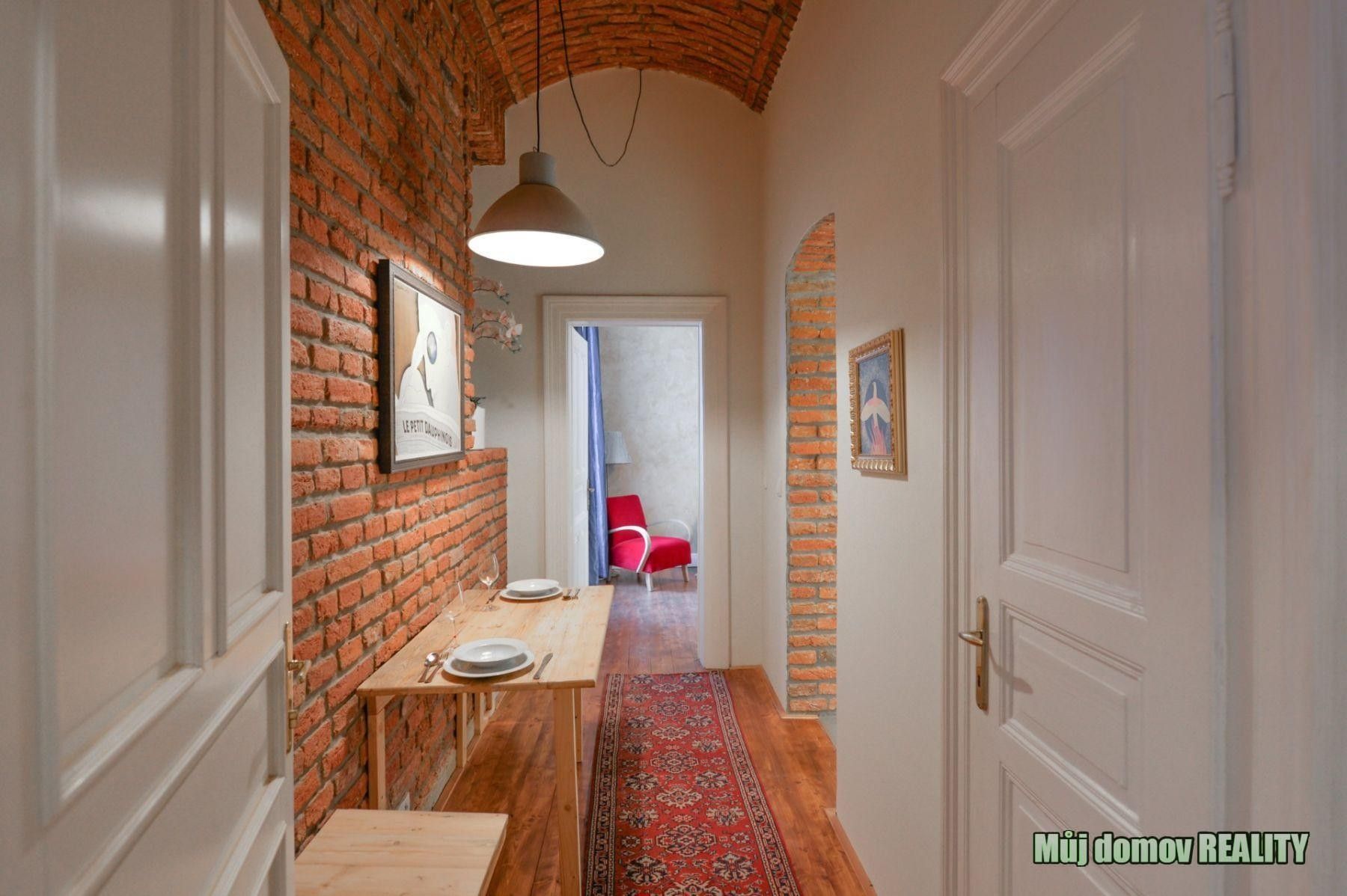 1+1, Hálkova, Praha, 33 m² - 2