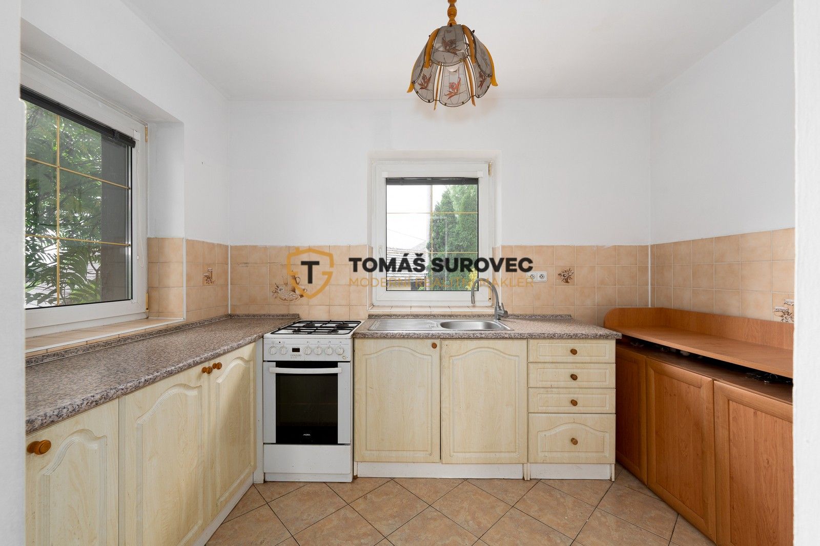 Prodej rodinný dům - Lešná, 190 m² - 5