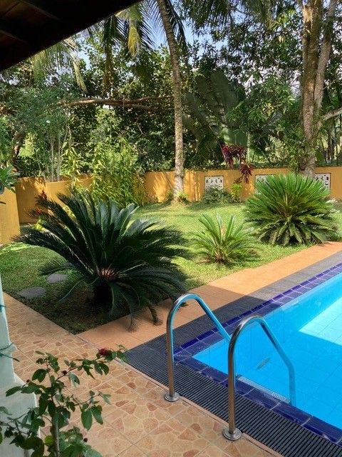 Rodinné domy, 987 66, Zahraničí